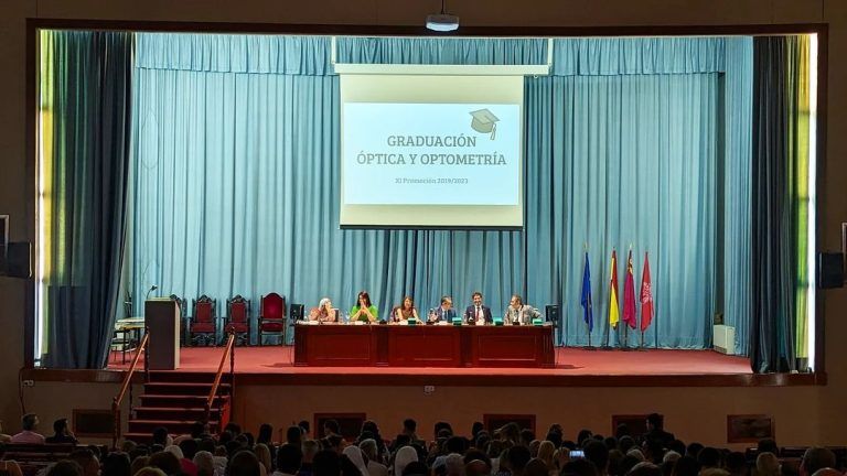coorm facultad graduacion optica